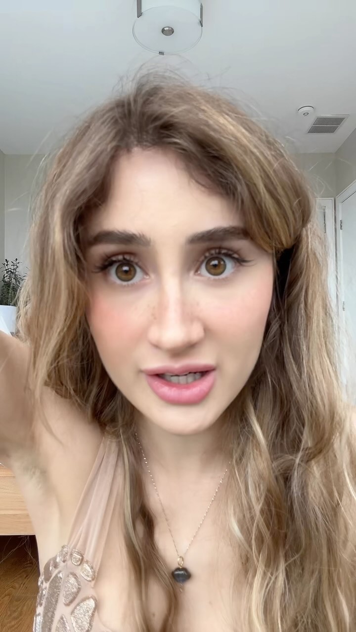 Who is Bronwin Aurora? Bio/Wiki, Family, Height and Career